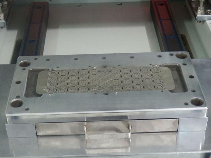 PCBの打つ用具、PCBの打つ機械、PCBのPCBの打つ型、CWPE 66.jpgのための打つ機械